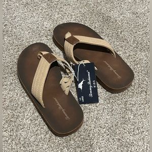 NEW Youth Tommy Bahama flip flops